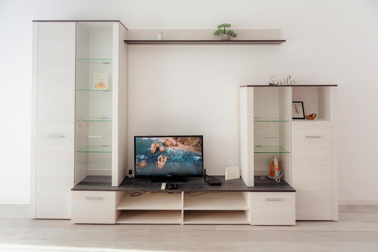Apartament 2 Camere, Decomandat, In Zona Centrala Bucureşti Ngoại thất bức ảnh
