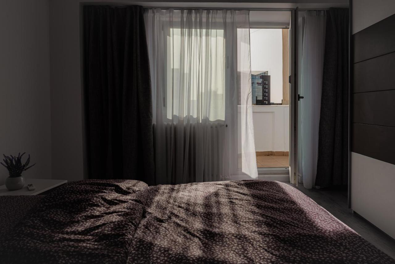 Apartament 2 Camere, Decomandat, In Zona Centrala Bucureşti Ngoại thất bức ảnh