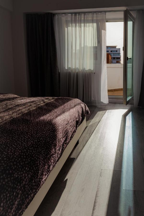 Apartament 2 Camere, Decomandat, In Zona Centrala Bucureşti Ngoại thất bức ảnh